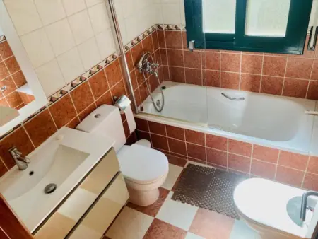 Maison exclusive Mont-roig avec piscine commune, climatisation, parking - Photo 18