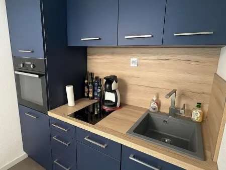 Appartement Rénové Climatisé à 300m Plage avec Parking - Photo 3