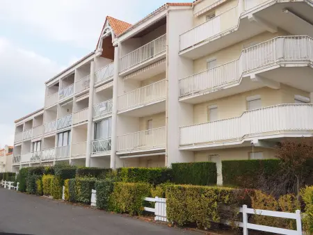 Appartement T2 avec Piscine à 2 Pas de la Plage de Pontaillac - Photo 10