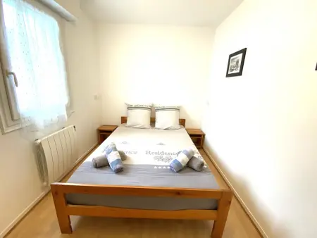 Appartement rénové près de la plage avec wifi, jardin, parking, et garage - Photo 11