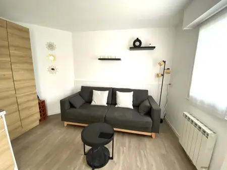 Appartement rénové près de la plage avec wifi, jardin, parking, et garage - Photo 14