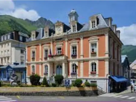T2 rénové avec terrasse, parking privé, local vélos à Cauterets - Photo 10