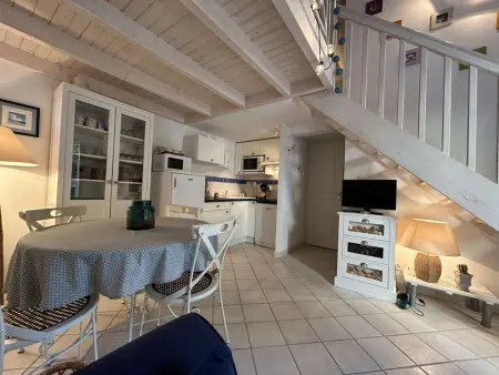 Petite maison proche de l'océan avec piscine chauffée, jardin privé et parking - St Hilaire de Riez - Photo 16
