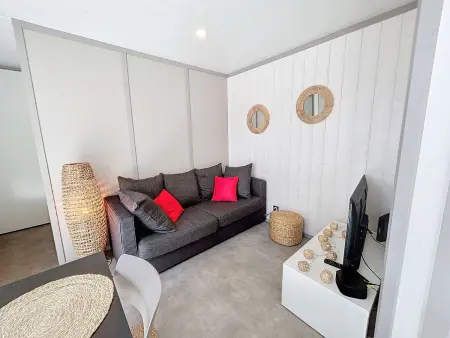 Chalet cozy à Jullouville - 4 pers, piscine chauffée, proche plage et commerces - Photo 4