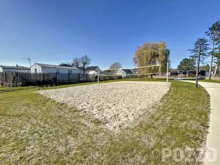 Chalet cozy à Jullouville - 4 pers, piscine chauffée, proche plage et commerces - Photo 31