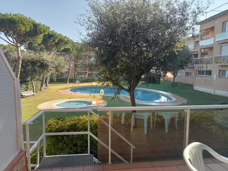 Appartement Rez-de-Jardin à Pals - 6 Pers, Piscine, Proche Plage - Photo 2