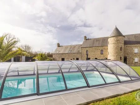 Gîte avec Piscine Privée, Spa et Jardin à Lessay - Photo 9