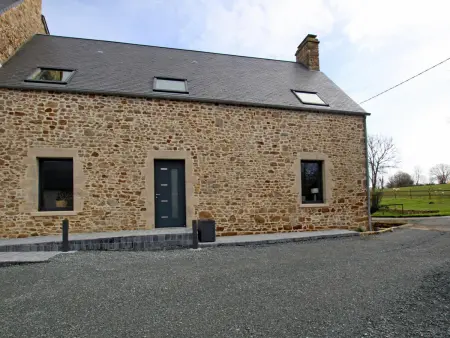 Gîte avec Piscine Privée, Spa et Jardin à Lessay - Photo 18