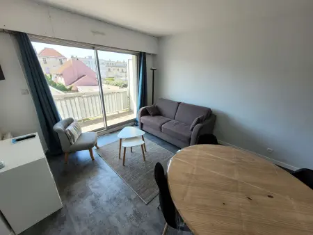 Appartement soigné à deux pas de la mer, balcon ensoleillé, confort et tranquillité à Wimereux - Photo 1