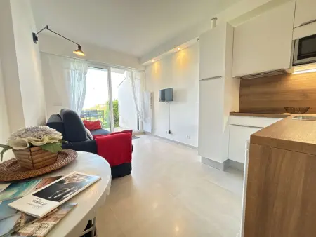 Studio en bord de mer à Royan, parking, TV, tout équipé - Photo 8