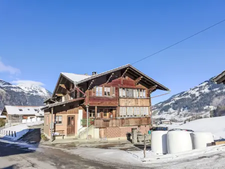 Reinisch, Gite 3 personnes à Frutigen - Photo 1
