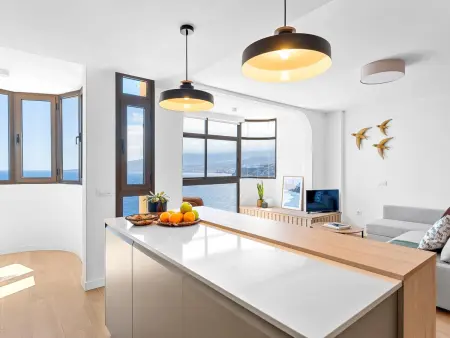 Appartement élégant avec clim, Wi-Fi, parking, à 10 min de la plage - Photo 7