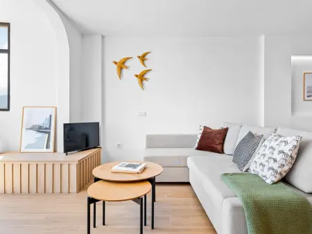 Appartement élégant avec clim, Wi-Fi, parking, à 10 min de la plage - Photo 9