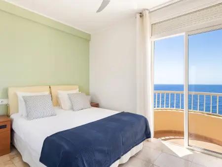Triplex en bord de mer avec piscine, parking et terrasses à Radazul - Photo 2