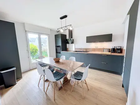 Maison à 500m de la plage avec jardin, 4 chambres, Wi-Fi et parking - 8 couchages - Photo 3