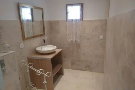 453364, Retraite moderne en Camargue - Photo 23
