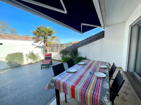 Maison Cosy Type 2 avec Patio Paisible, Proche Centre et Commerces – 3 Couchages - Photo 1