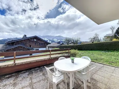 Appartement Mont Blanc : 2 chambres, terrasse, parking et équipements modernes - Photo 10