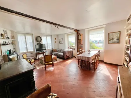 Gîte familial avec terrasse et vue sur la Loire - Photo 1