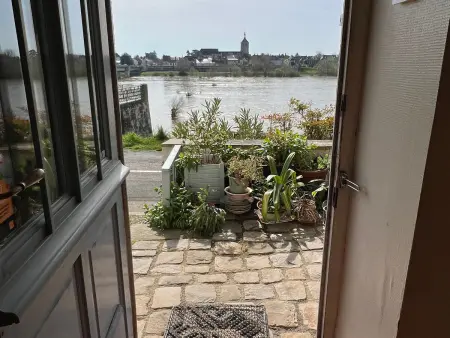 Gîte familial avec terrasse et vue sur la Loire - Photo 9