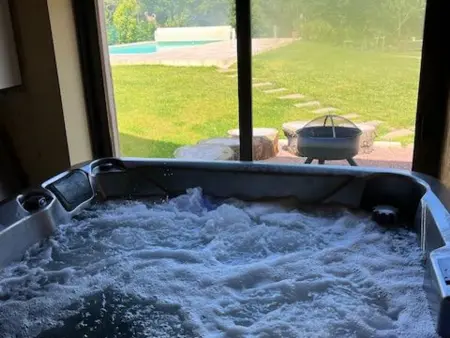 Gîte luxueux avec piscine, spa, jardin et équipements de loisirs à Sargé-lès-le-Mans - Photo 3