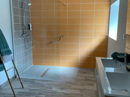 Gîte luxueux avec piscine, spa, jardin et équipements de loisirs à Sargé-lès-le-Mans - Photo 31