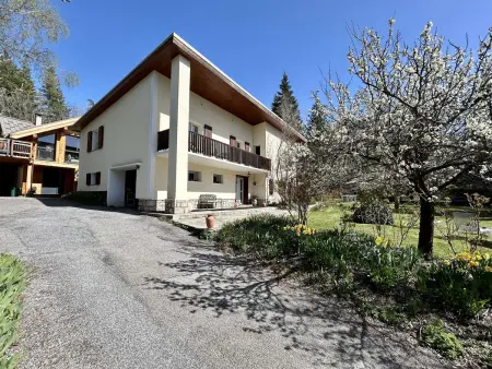 Appartement rénové 4 pièces, 6 pers, balcon, jardin, parking, wifi – Briançon - Photo 13