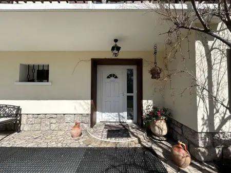 Appartement rénové 4 pièces, 6 pers, balcon, jardin, parking, wifi – Briançon - Photo 14