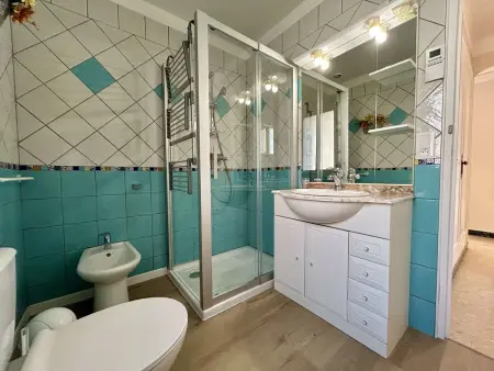 Appartement rénové 4 pièces, 6 pers, balcon, jardin, parking, wifi – Briançon - Photo 29