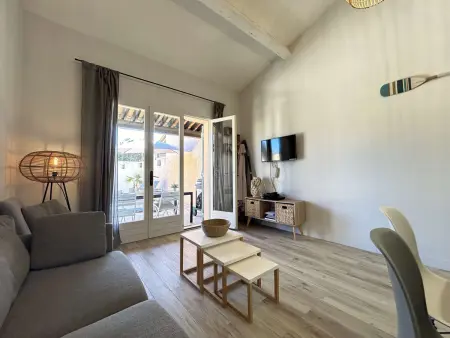 Mazet climatisé avec jardin, piscine privée et proche mer, 3 pièces, 6 couchages à Sainte-Maxime - Photo 4