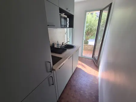 Collioure : Appartement Lumineux T2 avec Terrasse et Parking - Photo 10