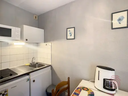 Studio Charmant à Lamalou-les-Bains, Balcon, Wifi, Proche Thermes et Nature - Photo 8