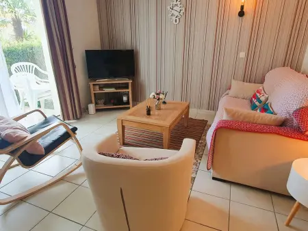 Bel appartement à 100 m de la plage à Fouesnant avec piscine chauffée, pour 4 personnes - Photo 2