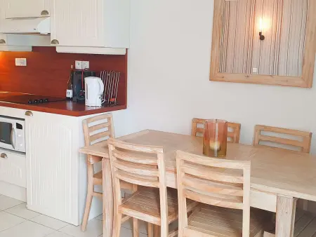 Bel appartement à 100 m de la plage à Fouesnant avec piscine chauffée, pour 4 personnes - Photo 5