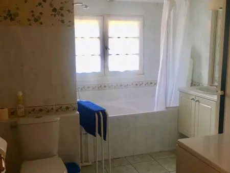 Gîte de plain-pied avec jardin privatif, animaux acceptés - Photo 9