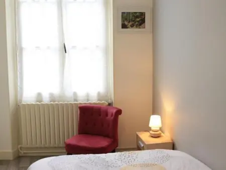 Gîte familial spacieux, idéal pour nature et randonnées - 3 chambres, jardin clos, équipement complet - Photo 8