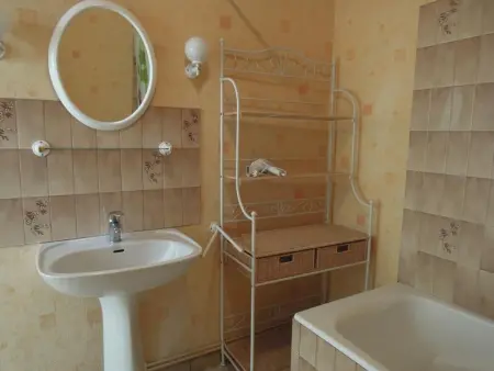 Gîte charmant avec cheminée et jardin à Danzé - Photo 9