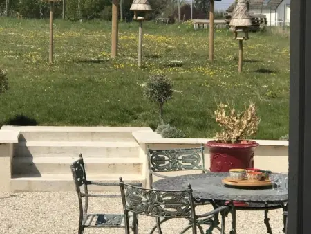 Gîte familial de plain-pied avec grande terrasse, jardin clos et équipements complets à Vallières-les-Grandes - Photo 17
