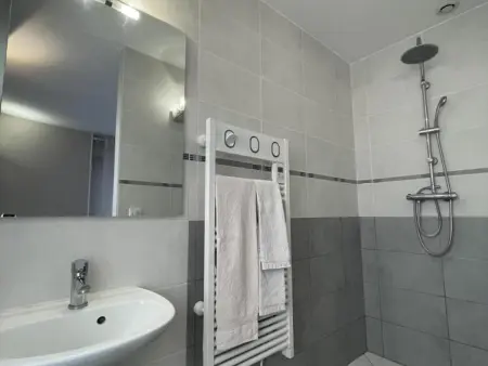 Maison plain-pied 3 ch avec sdb privatives, cour et jardin, proche Blois et châteaux de la Loire - Photo 17